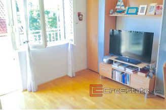 14 4550 30 Omis apartment for sale