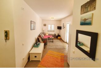 012 2030 63 Rogoznica apartment near the sea for sale