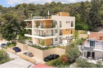 010 2035 125 Trogir apartments with panoramiv view for sale