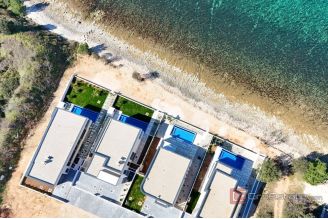 012 2022 372 zadar luxury villa first row to the sea for sale