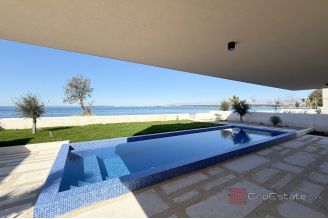 012 2022 372 zadar luxury villa first row to the sea for sale