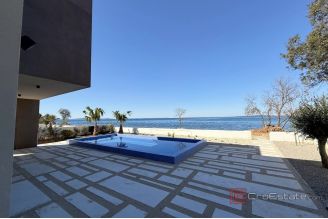 014 2022 373 zadar luxury villa first row to the sea for sale