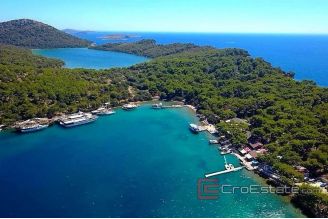 007 2022 375 dugi otok business property first row to the sea for sale