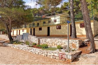007 2022 375 dugi otok business property first row to the sea for sale