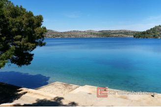 007 2022 375 dugi otok business property first row to the sea for sale