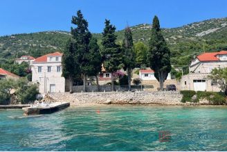 001 2016 581 peljesac property first row to the sea for sale 001 2016 581 peljesac property first row to the sea for sale