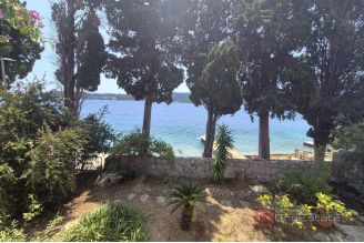 007 2016 581 peljesac property first row to the sea for sale