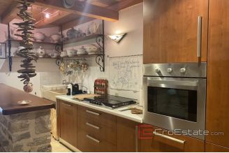 012 2037 52 Solta three story house for sale