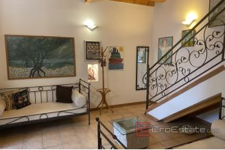 012 2037 52 Solta three story house for sale