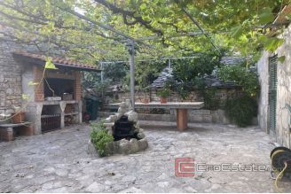 012 2037 52 Solta three story house for sale