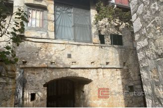 012 2037 52 Solta three story house for sale