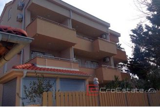 09 2029 18 apartments pag