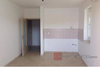 09 2029 18 apartments pag