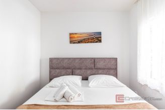 016 2036 84 Kastela villa with swimming pool for sale