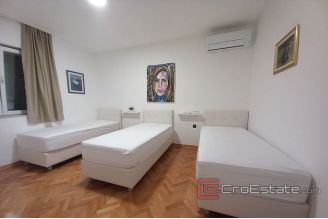 009 2031 98 Kastela three bedroom apartment with a sea view for sale