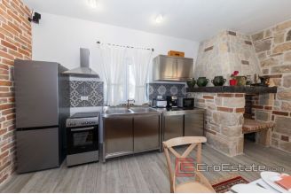 020 2018 243 Pasman stone house with pool with pool first row to the sea for sale