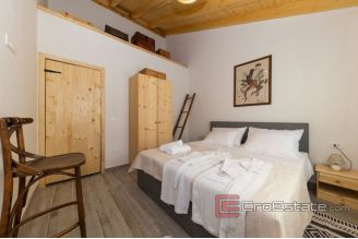020 2018 243 Pasman stone house with pool with pool first row to the sea for sale