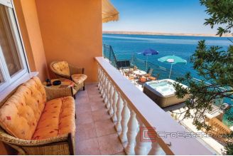 020 2018 244 Zadar house with private access to the beach for sale