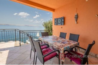 020 2018 244 Zadar house with private access to the beach for sale