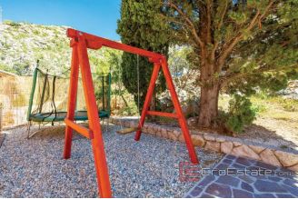 020 2018 244 Zadar house with private access to the beach for sale