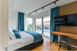 013 2037 54 Vir newly built house with a sea view for sale