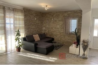 008 2037 56 Zadar house with a pool and a sea view for sale