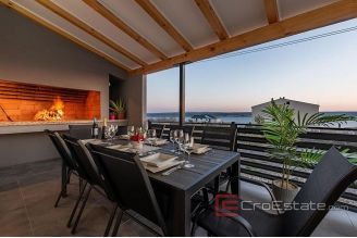 008 2037 56 Zadar house with a pool and a sea view for sale