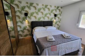 009 2041 64 Trogir modern house with a sea view for sale