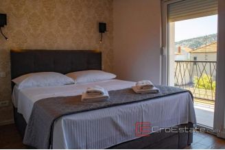 009 2041 64 Trogir modern house with a sea view for sale