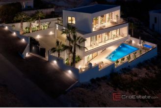 020 2035 132 Trogir luxury villa with a sea view sale