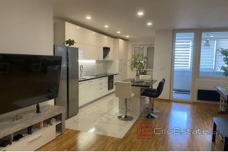 011 2037 43 Split modern two bedroom apartment for sale