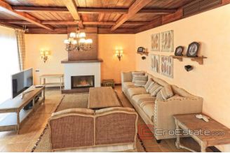 018 2026 103 Ciovo unique villa first row to the sea for sale