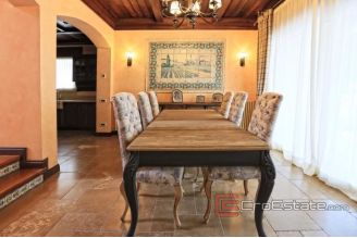 018 2026 103 Ciovo unique villa first row to the sea for sale