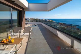 025 2022 385 rogoznica villa with pool and sea view for sale