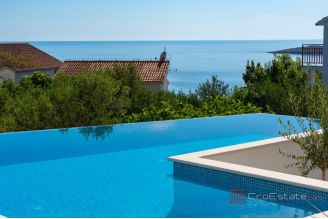 025 2022 385 rogoznica villa with pool and sea view for sale