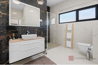 025 2022 385 rogoznica villa with pool and sea view for sale