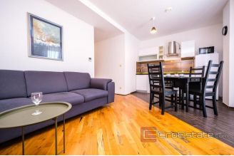 020 3456 30 island ciovo house with swimming pool for sale