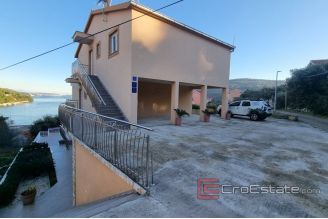 015 2041 68 Marina house with a sea view for sale