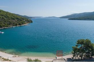 015 2041 68 Marina house with a sea view for sale