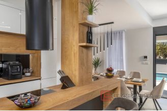 019 2018 245 Zadar newly built villa with a sea view for sale