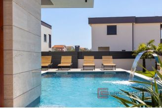 019 2018 245 Zadar newly built villa with a sea view for sale