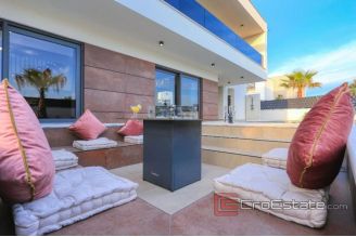018 2018 246 Zadar newly built moder villa with swimming pool for sale