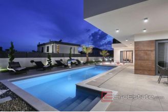 018 2018 246 Zadar newly built moder villa with swimming pool for sale