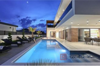 018 2018 246 Zadar newly built moder villa with swimming pool for sale