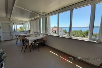 001 2016 588 Hvar spacious apartment with an open sea view for sale