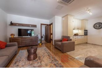 011 2043 95 Zadar stone house with pool for sale