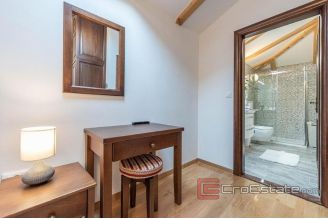 011 2043 95 Zadar stone house with pool for sale