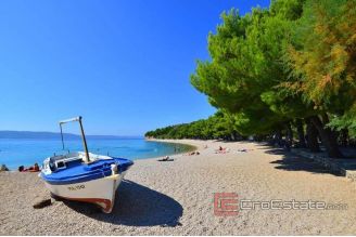 019 2021 367 makarska riviera apartment house first row to the sea for sale
