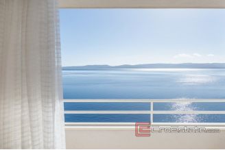 007 2021 368 omis house first row to the sea for sale