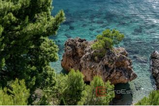 007 2021 368 omis house first row to the sea for sale